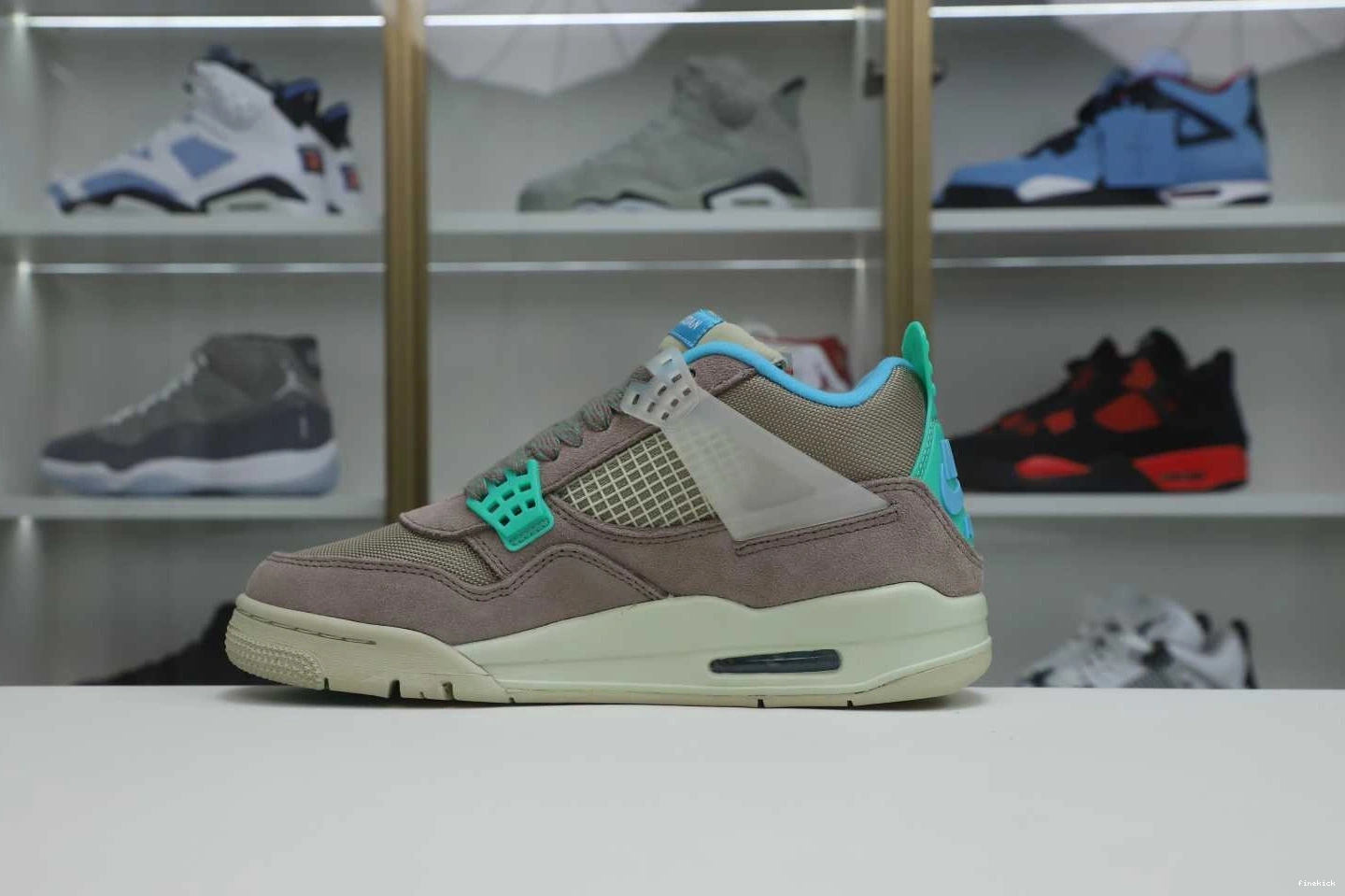 LA AIR X RETRO JORDAN UNION 4 'TAUPE HAZE' 1024